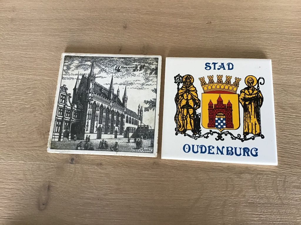 Tegel i.fallience m.tekening v.stadhuis v.Brugge.e.OUDENBURG, Ophalen of Verzenden