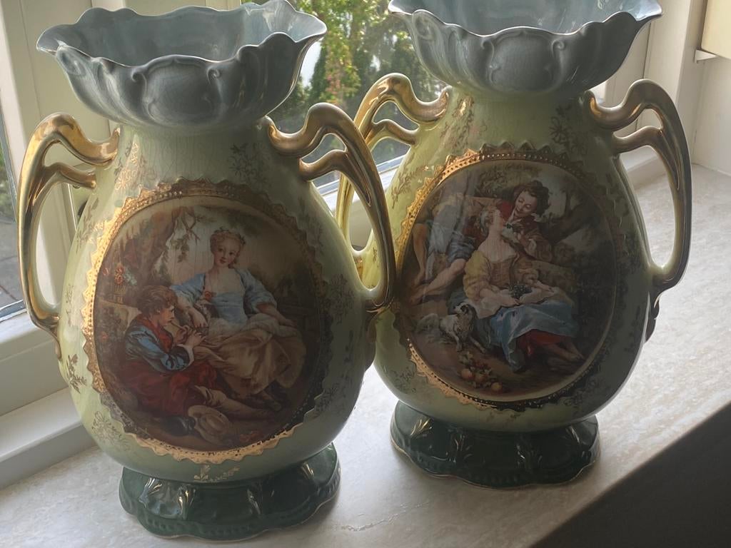 Twee antieke ongeveer 30 cm hoge vazen in prina staat, Antiek en Kunst, Ophalen of Verzenden