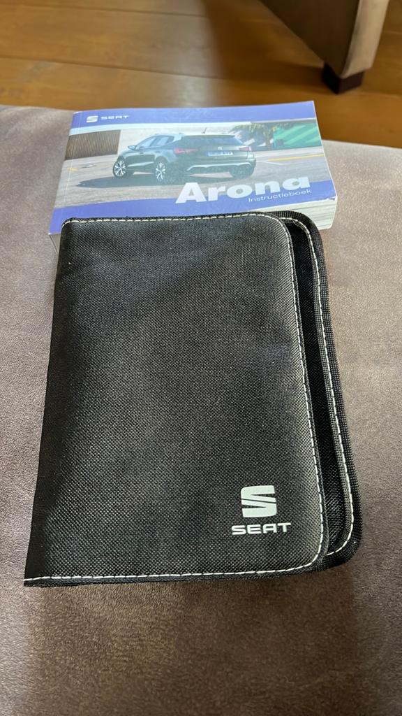 Handleiding seat arona 2022  .   12x17cm ., Auto diversen, Ophalen of Verzenden