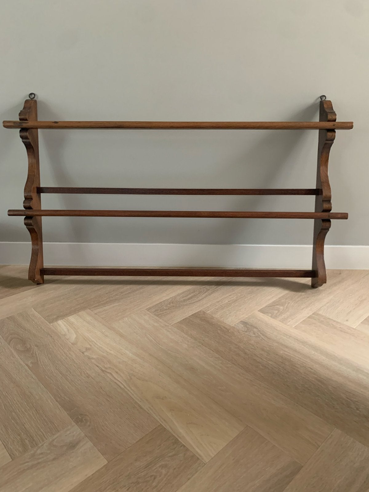 Antiek houten bordenrek - 103.5 cm breed, Ophalen