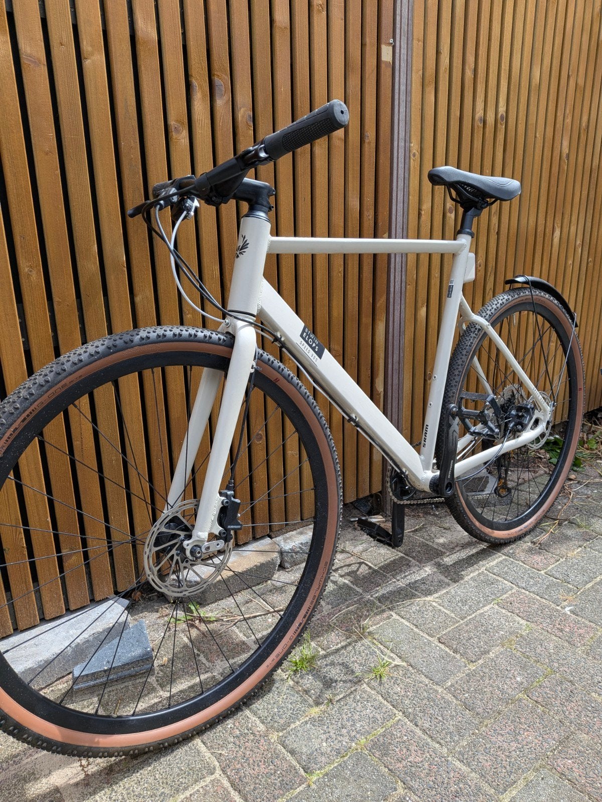 Hippe B'twin Elops 900 Speed customized zgan, 28 inch, 10 tot 15 versnellingen, Zo goed als nieuw, Schijfrem