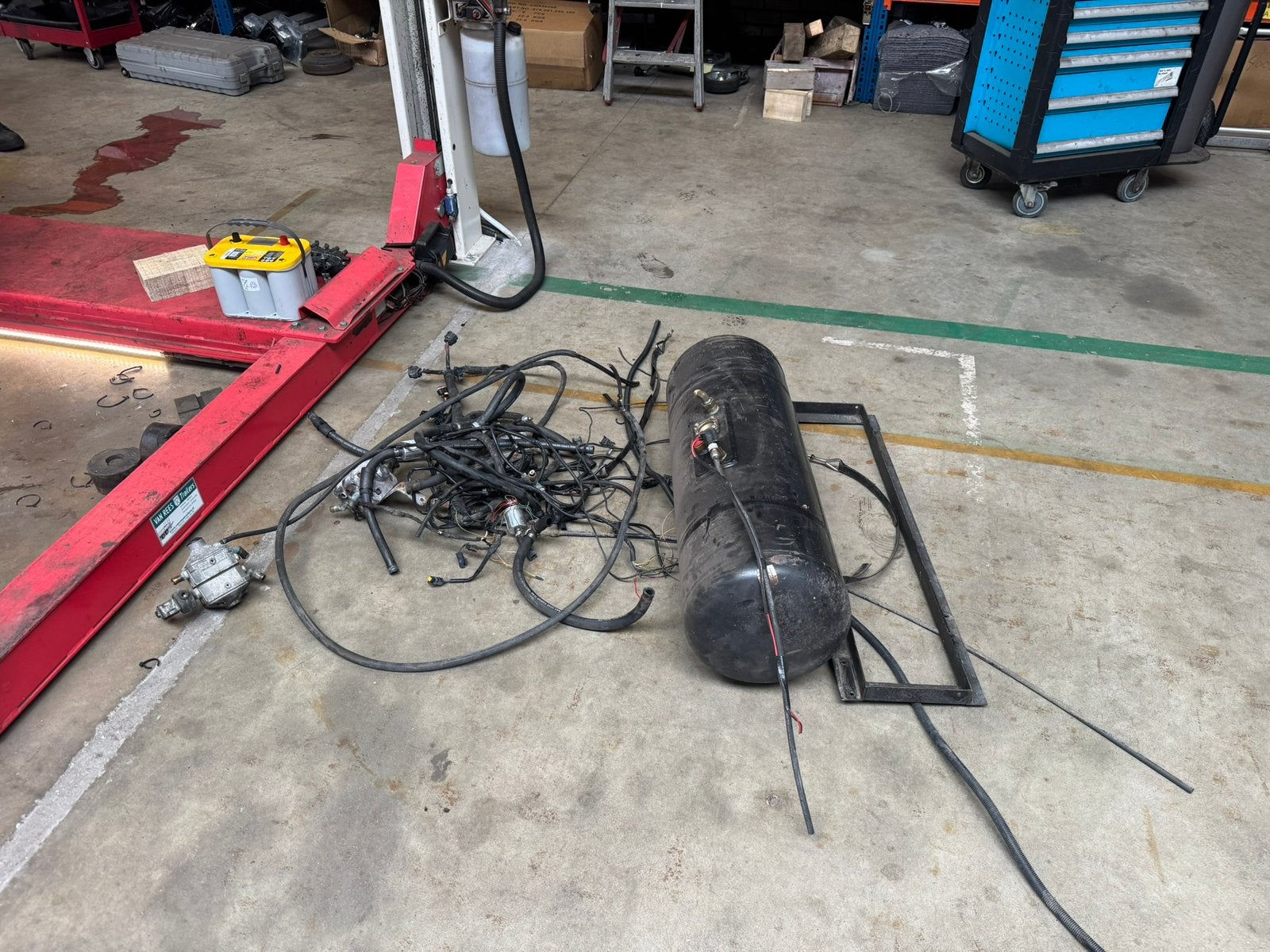Werkend LPG systeem V8 incl 2x tank, Ophalen