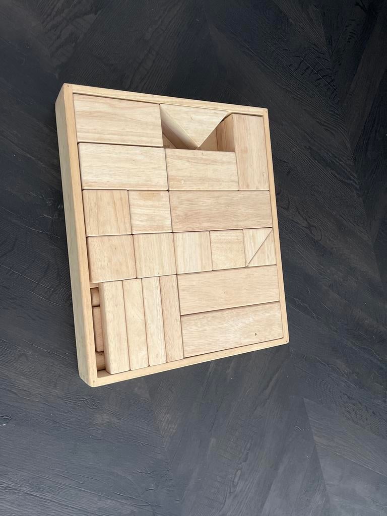 Houten blokken origineel en massief kinderspeelgoed, Ophalen, Zo goed als nieuw