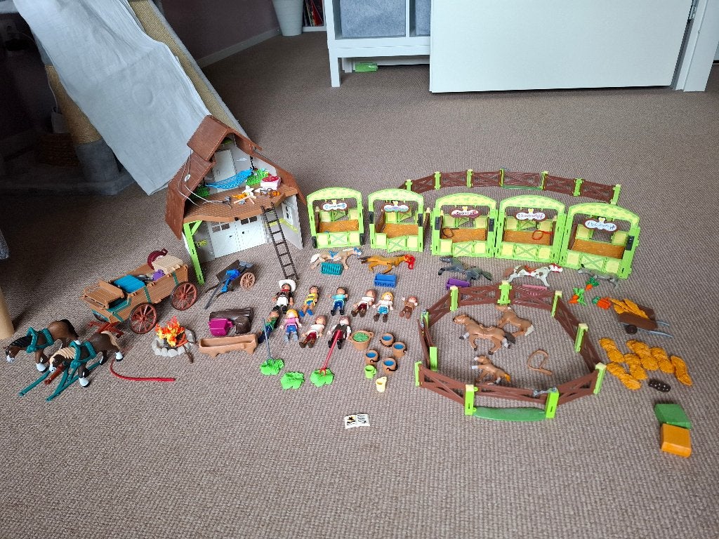 Playmobil "Spirit" Farm house met paarden stallen, Kinderen en Baby's, Speelgoed | Playmobil, Ophalen, Zo goed als nieuw, Complete set