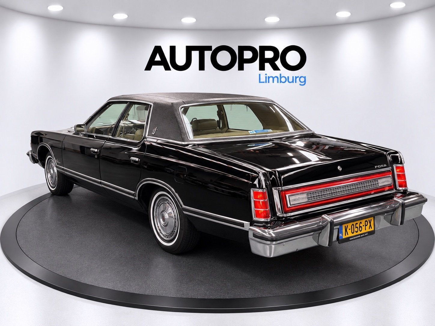 Ford USA LTD 5.8 V8 Landau SD | EU Auto| Carpas| NAP, Auto's, Automaat, Gebruikt, Zwart, 151 pk
