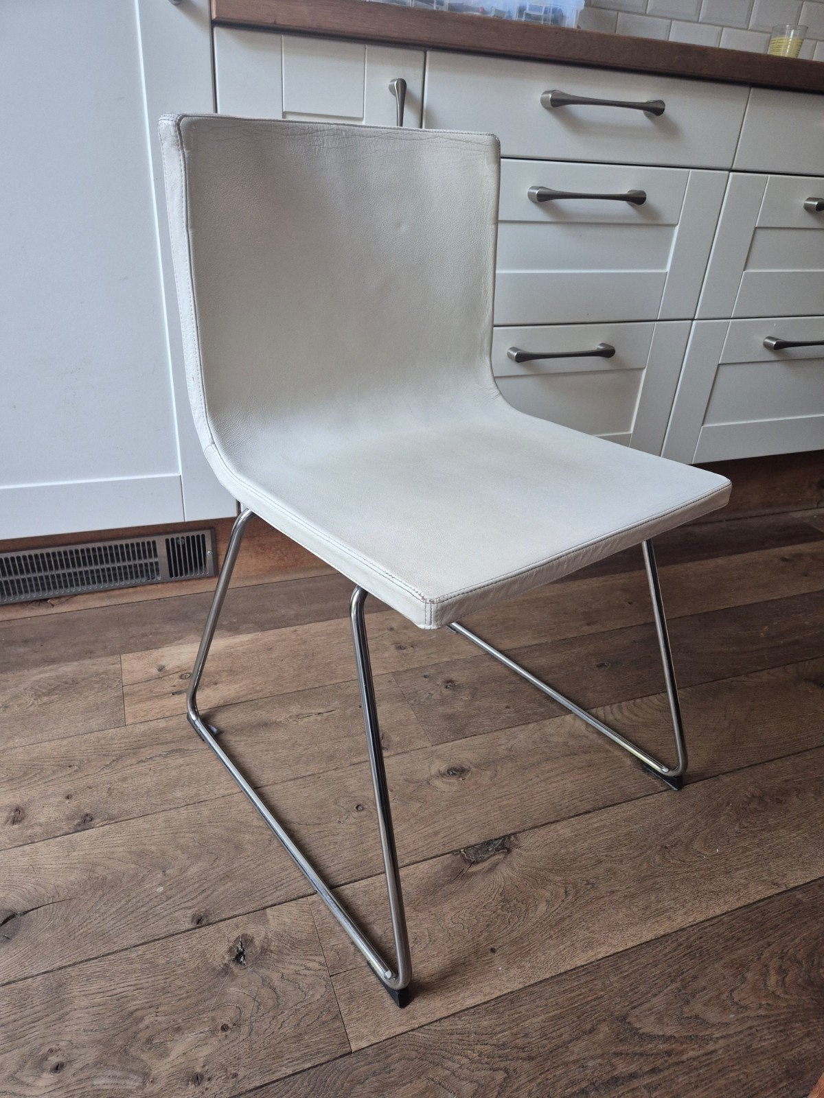 Ikea Bernhard buisframe eetkamerstoel 8x, Ophalen, Wit, Leer, Vijf, Zes of meer stoelen