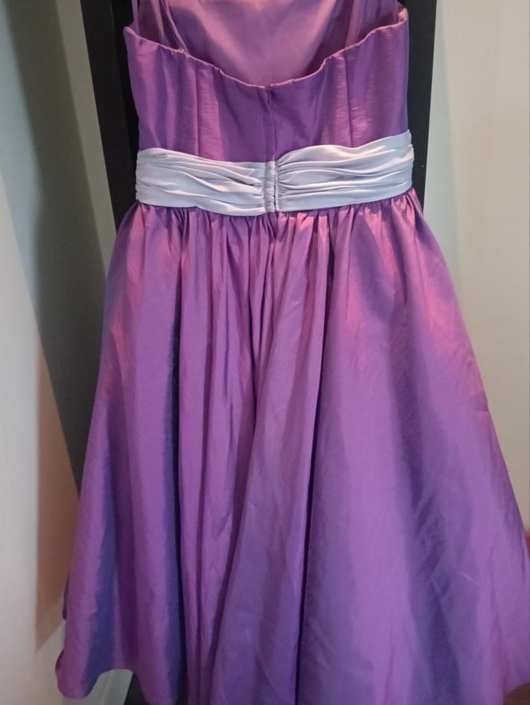 Mooie paarse jurk voor gala of bruiloft, maat 38, Ophalen of Verzenden, Nieuw, Maat 38/40 (M)