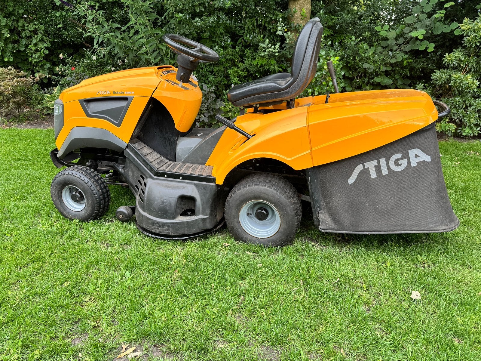 Stiga Estate 5102 H Zitmaaier, Tuin en Terras, Zitmaaiers, Ophalen, Gebruikt, Opvangbak, 90 tot 120 cm