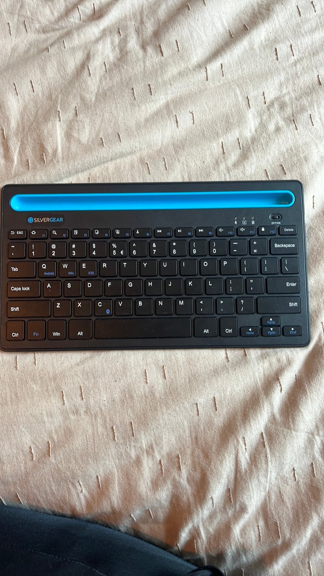 Draadloze Bluetooth toetsenbord, Ophalen, Zo goed als nieuw