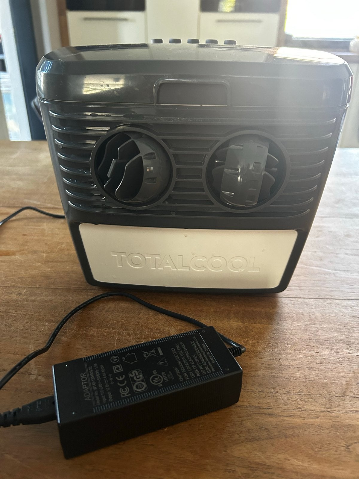 TotalCool 3000 Draagbare Cooler voor Caravan/Kleine Ruimtes, Ophalen, Zo goed als nieuw