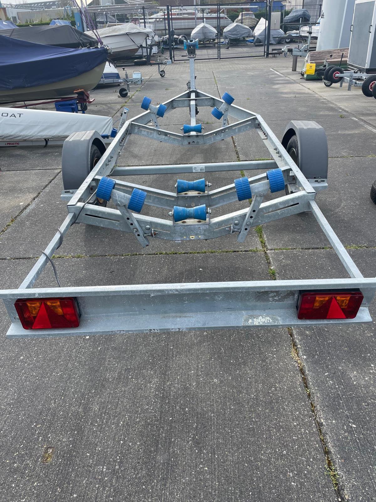 Variabele lengte , merk: Sansaloni, Watersport en Boten, Boottrailers, Ophalen, Gebruikt, 6 tot 9 meter, Overige typen