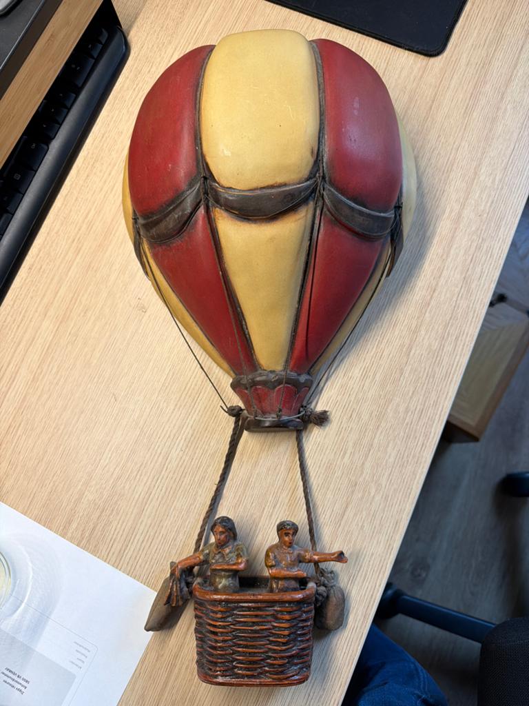 Vintage wanddecoratie heteluchtballon 60cm, Ophalen, Vintage, Gebruikt, Meerkleurig