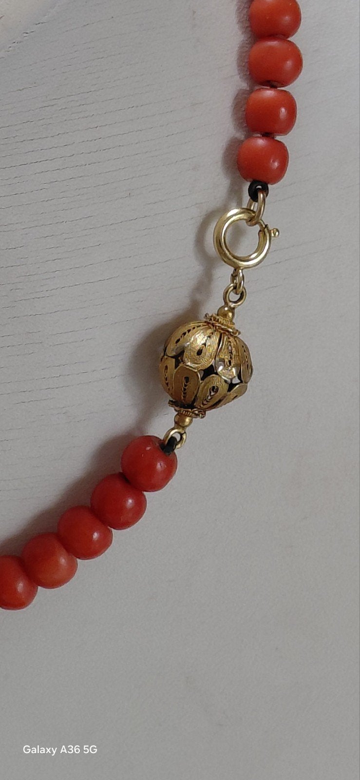 TOPPER ! zware bloedkoraal ketting 40 cm, Verzenden, Goud, Ketting