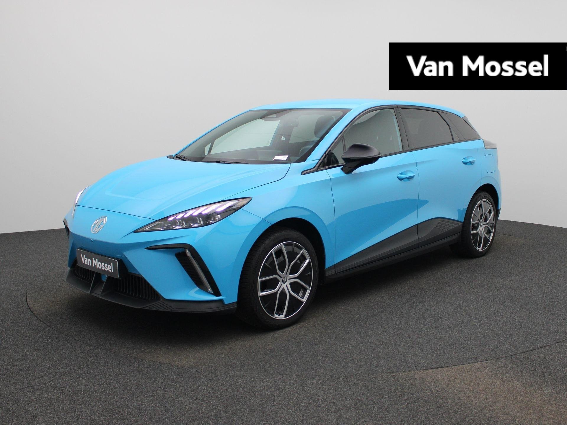 MG 4 64 kWh Luxury | Rondom Camera | Stoelverwarming | Cruis, Auto's, Automaat, 12 maanden, Gebruikt, 1675 kg