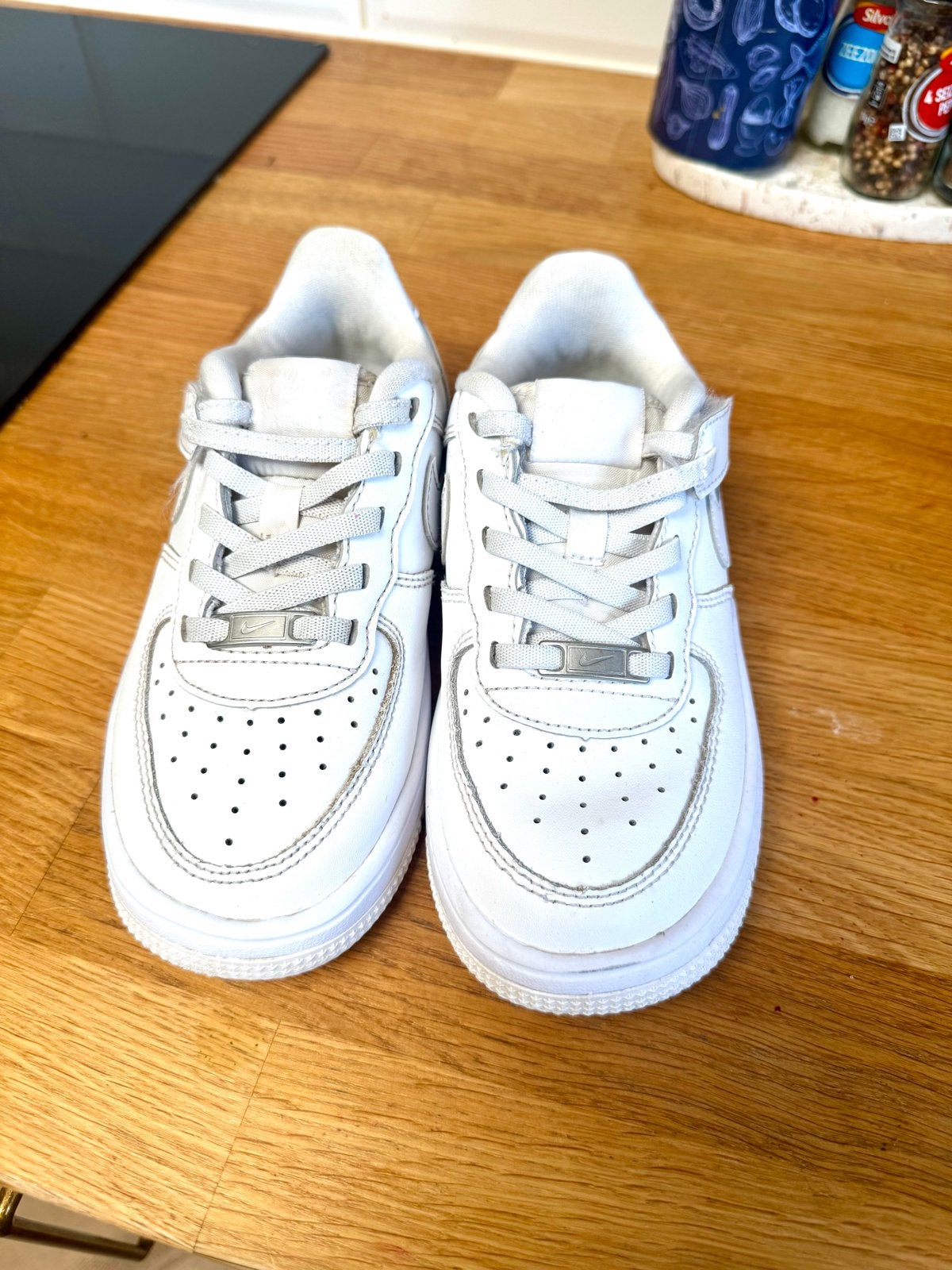 Nike Air Force 1 Kids Sneakers - EU 29.5, Ophalen of Verzenden, Zo goed als nieuw, Jongen of Meisje, Sportschoenen