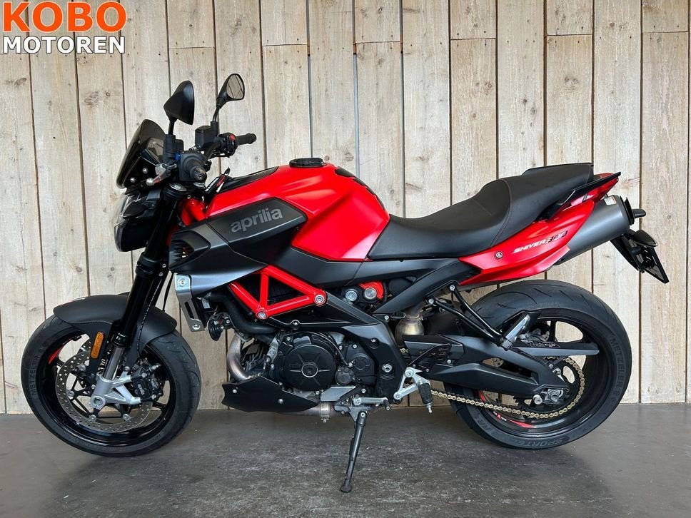 Aprilia SHIVER 900 (bj 2021), 2 cilinders, Motorrijbewijs A, Bedrijf, Meer dan 35 kW