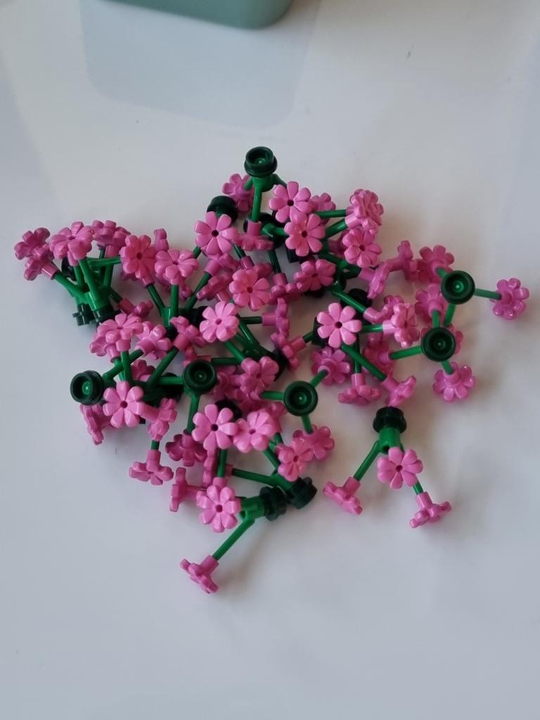 25 nieuwe lego bloemen rose op voetje, Ophalen, Overige thema's, Lego, Nieuw