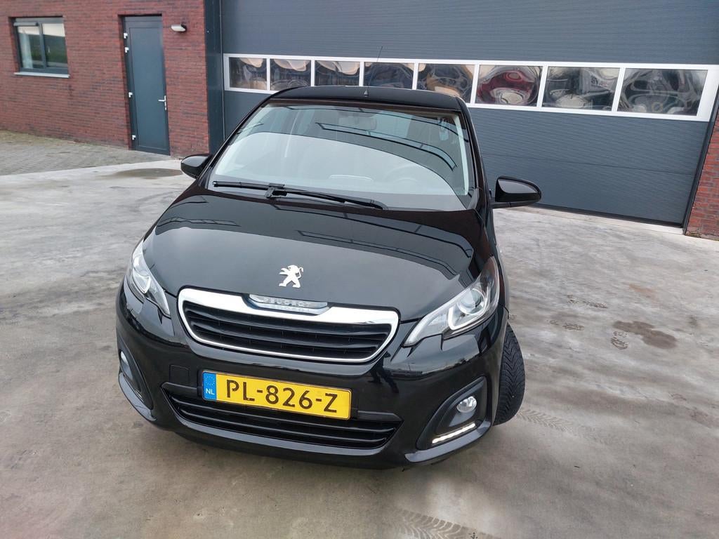 Peugeot 108 1.0 e-VTi Blue Lion 5 drs Airco /Led, Voorwielaandrijving, Stof, Gebruikt, 4 stoelen