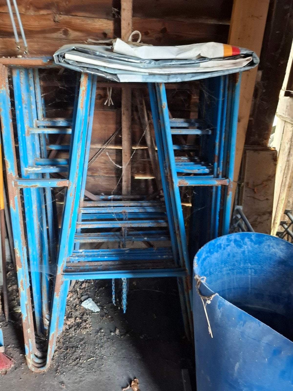 Schragen 150 cm hoog 10 stuks, Ophalen, Gebruikt, Overige typen, Minder dan 2 meter