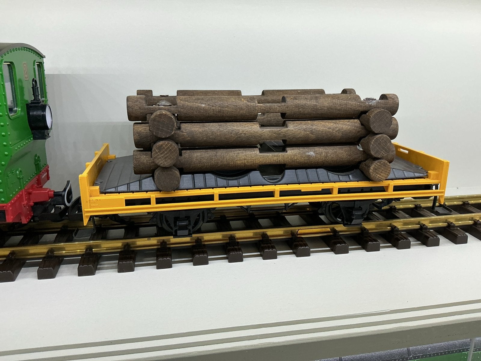 LGB wagon met houtlading, Hobby en Vrije tijd, Modeltreinen | Overige schalen, Overige merken, Gebruikt, Gelijkstroom of Wisselstroom