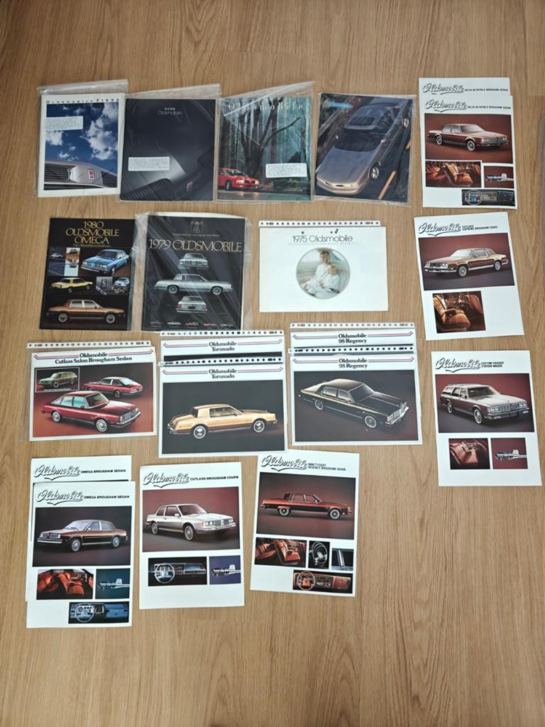 Verzameling Oldsmobile Auto brochures/ folders 100 brochures, Ophalen of Verzenden, Zo goed als nieuw, Overige merken, Oldsmobile