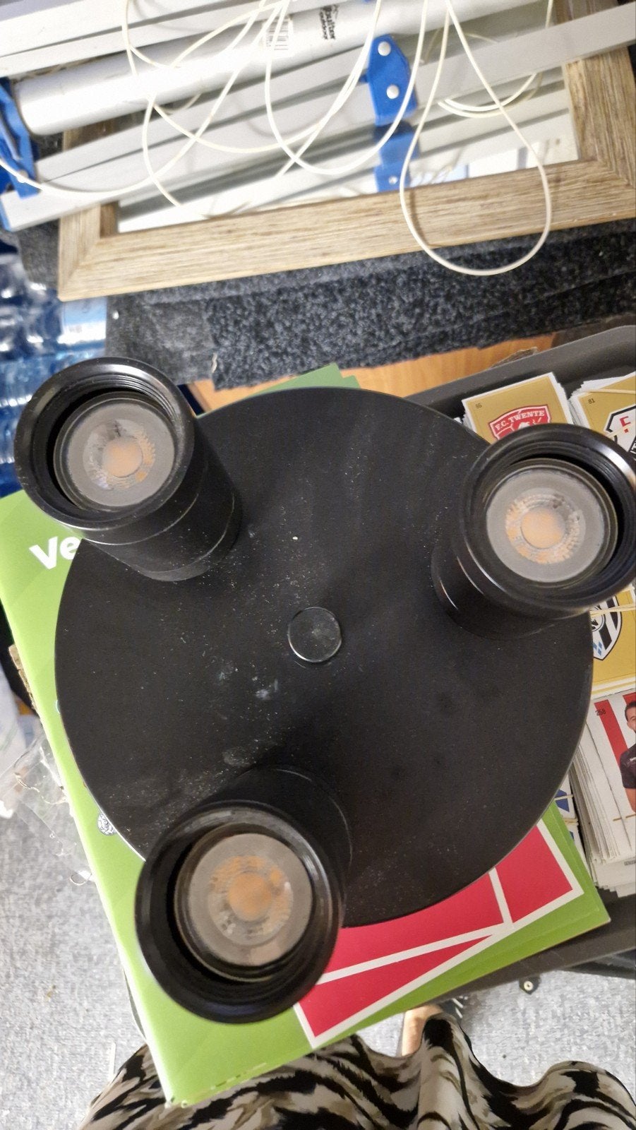 Zwarte Plafondspot met 3 LED Spots - Zo goed als nieuw, Huis en Inrichting, Lampen | Spots, Geschikt voor plafondmontage, Ophalen of Verzenden