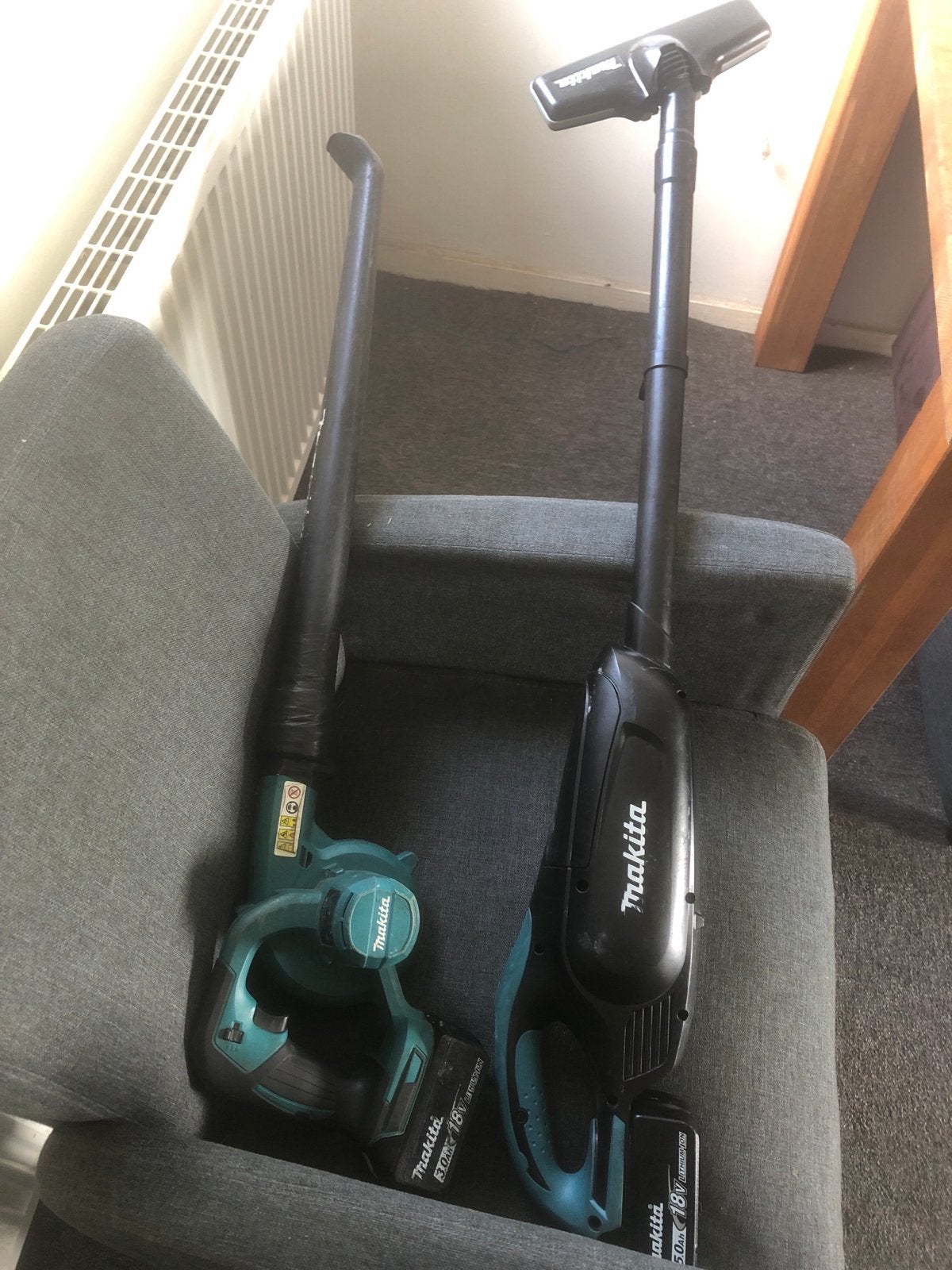Makita DCL180Z Steelstofzuiger met DUB182 Bladblazer, Gebruikt, Draadloos, Ophalen of Verzenden, Reservoir