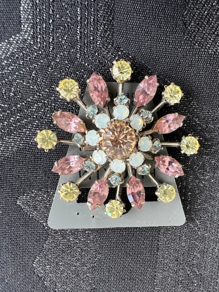 PILGRIM DANISH DESIGN broche pastel Swarovski NIEUW, Met kristal, Overige materialen, 4 tot 7 cm, Verzenden