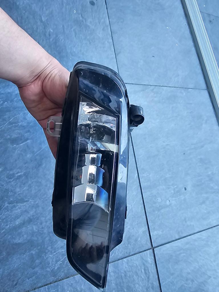Mistlamp rechts-voor met artikelnummer 1NE010832 Gebruikt, Auto-onderdelen, Ophalen of Verzenden