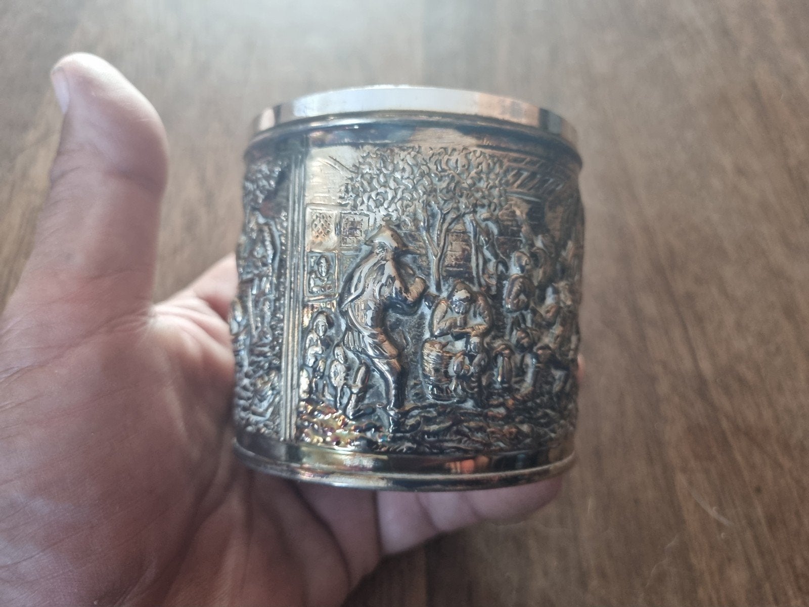 Antieke Zilverkleurige Pot met Gedetailleerde Reliëfs, Ophalen of Verzenden