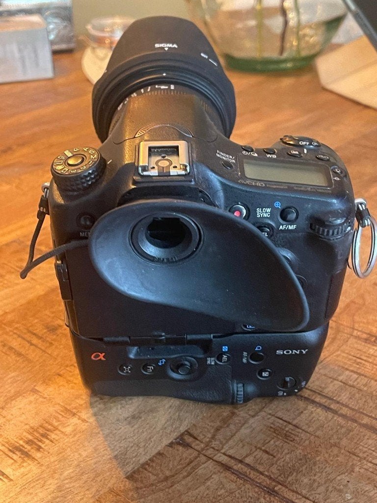Sony A77 mark III, Spiegelreflex, Beeldstabilisatie, Ophalen of Verzenden, Zo goed als nieuw