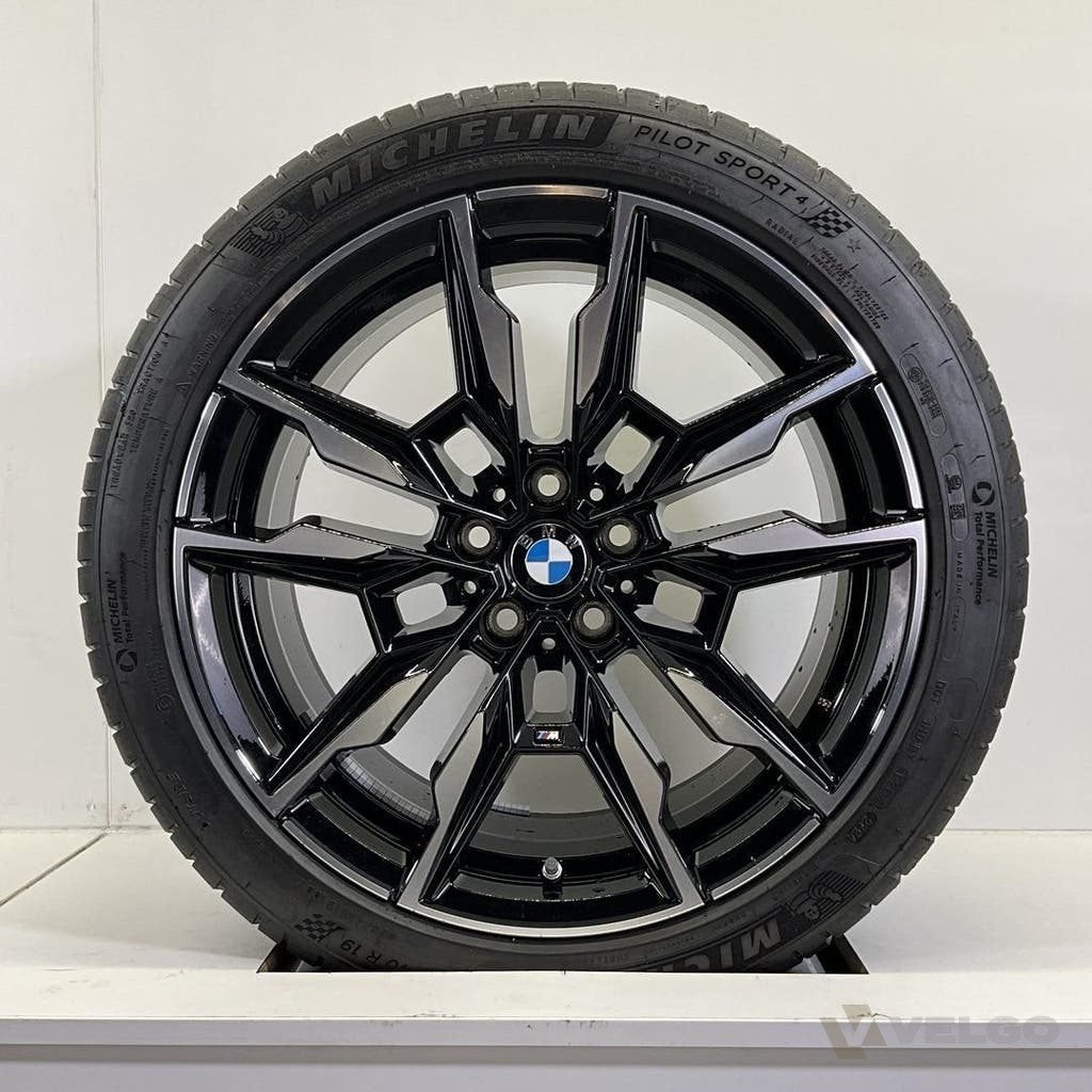 NIEUW BMW 4 SERIE I4 G26 BREEDSET VELGEN + ZOMERBANDEN 19 IN, 19 inch, Gebruikt, Banden en Velgen, Info@velgo.nl