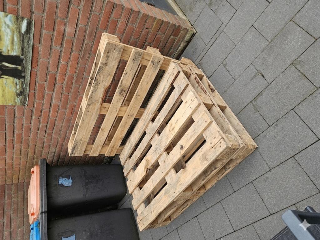 handgemaakte pallet bank van wegwerppallets, Ophalen, Zo goed als nieuw, Hout