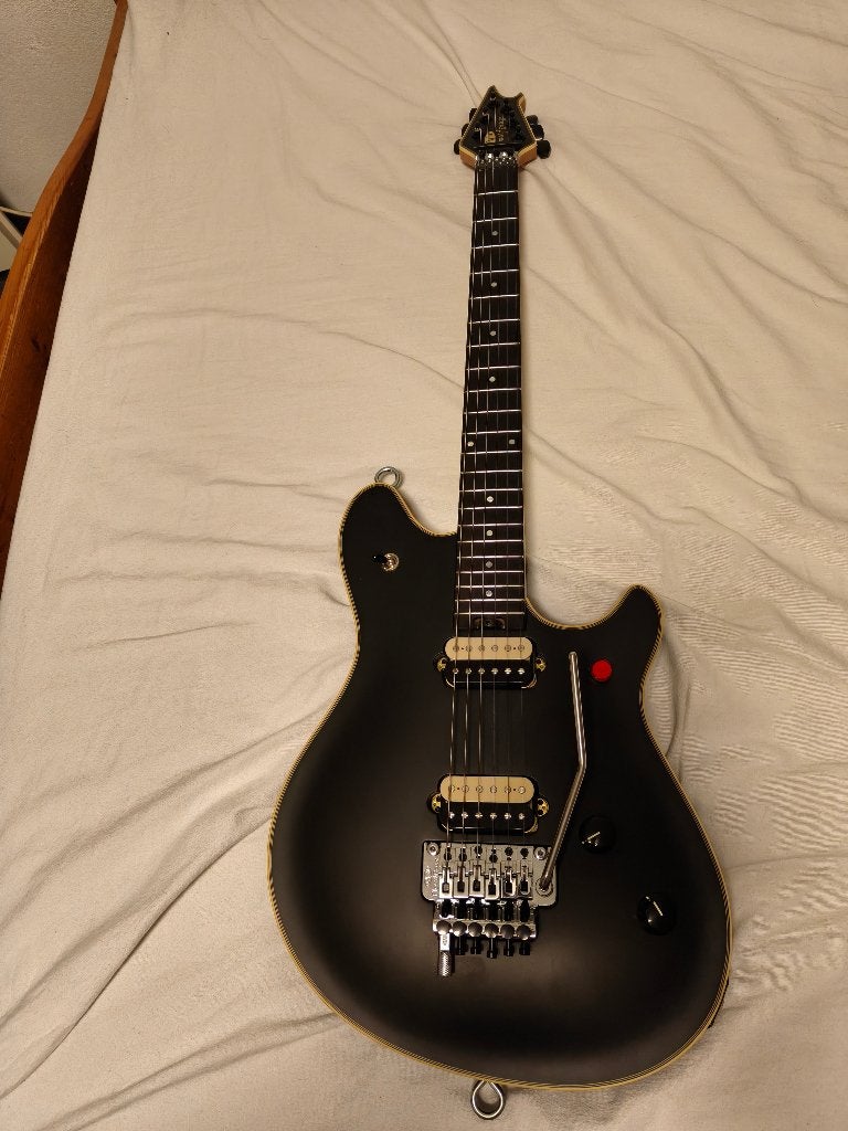 EVH wolfgang gitaar japan 1800 euro, Ophalen, Zo goed als nieuw, Solid body, Overige merken