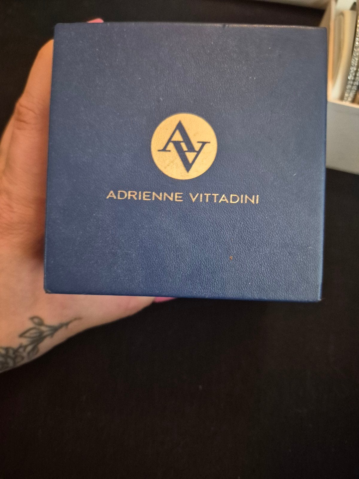Adrienne Vittadini Dameshorloge Goudkleurig met Strass, Ophalen of Verzenden