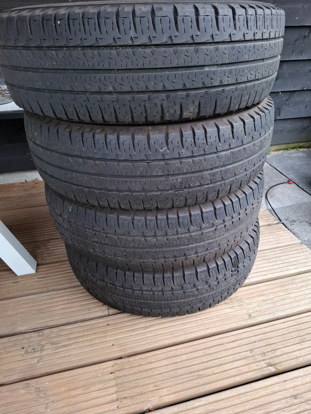 4 stuks Michelin 225-75-16cp Agilis Camping, Ophalen, Gebruikt