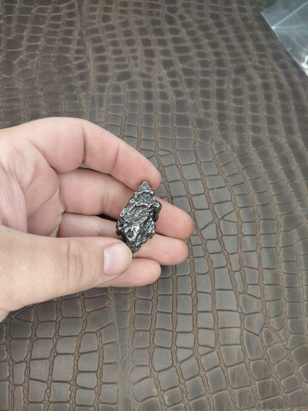 35 gram ijzermeteoriet Campo del Cielo, Ophalen of Verzenden, 17 tot 18, Zilver, Dame