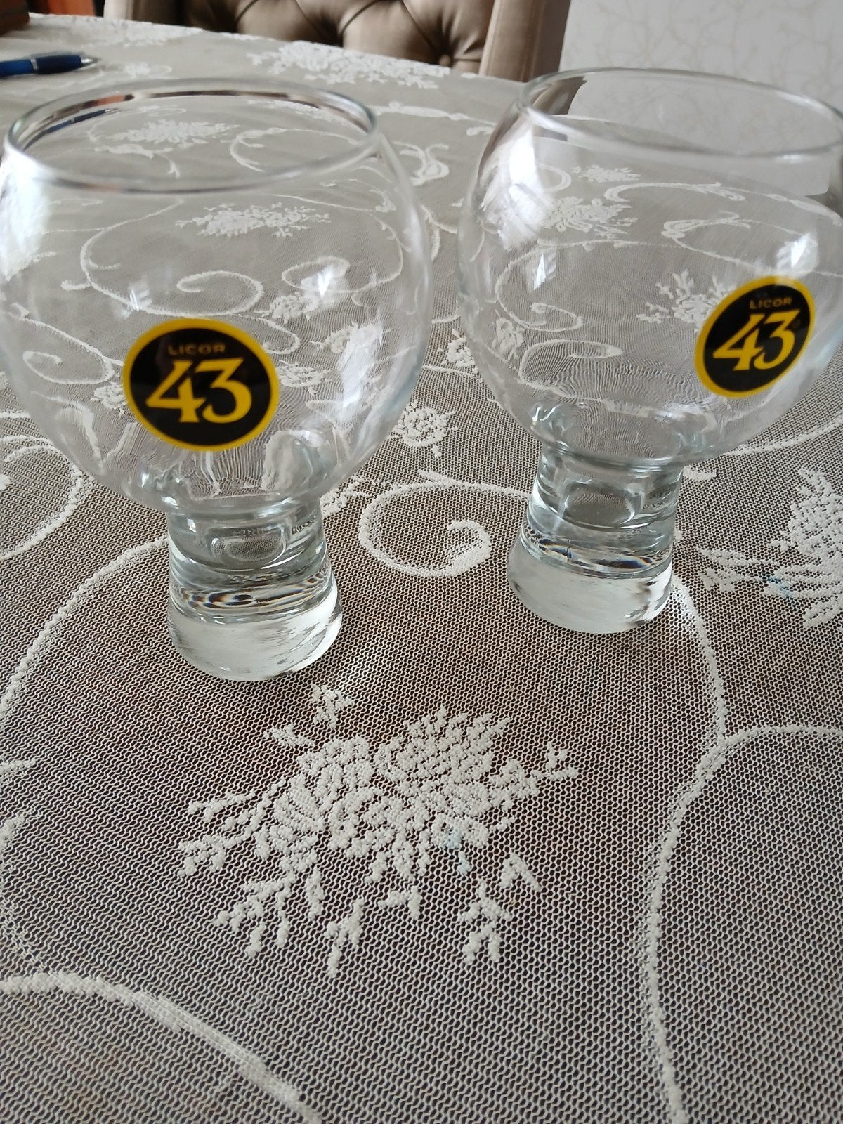 2 nieuwe Licor 43 bolglazen, Verzamelen, Glas en Borrelglaasjes, Ophalen of Verzenden, Nieuw, Borrel- of Shotglas