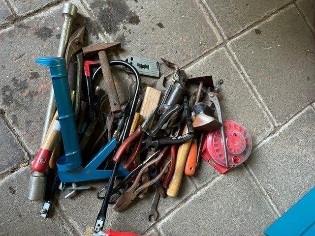 Bak met gebruikt gereedschap, Ophalen, Gebruikt, Overige typen, Overige merken
