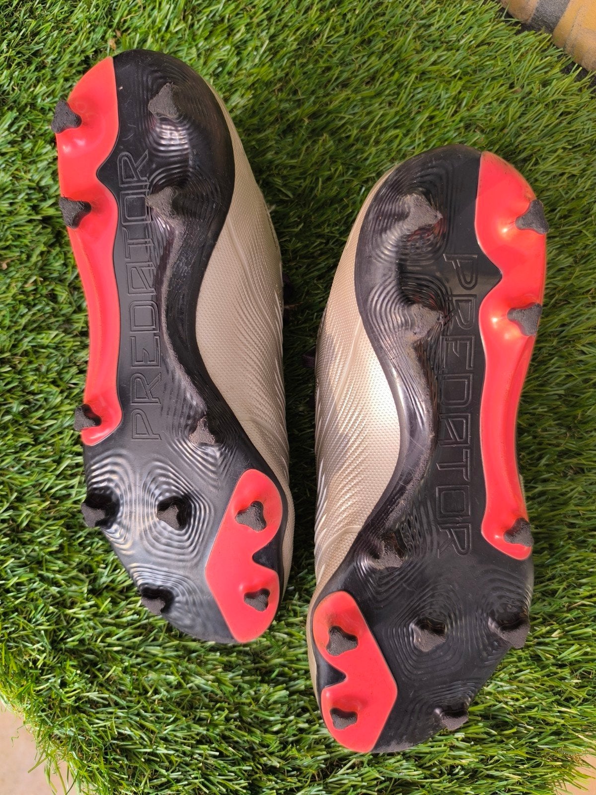 Adidas Predator voetbalschoenen - maat 39 1/3, Gebruikt, Maat XS of kleiner, Schoenen, Ophalen of Verzenden