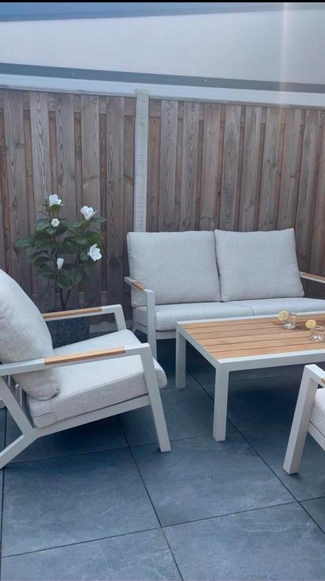 Mooie tuinset te koop!, Ophalen, Zo goed als nieuw