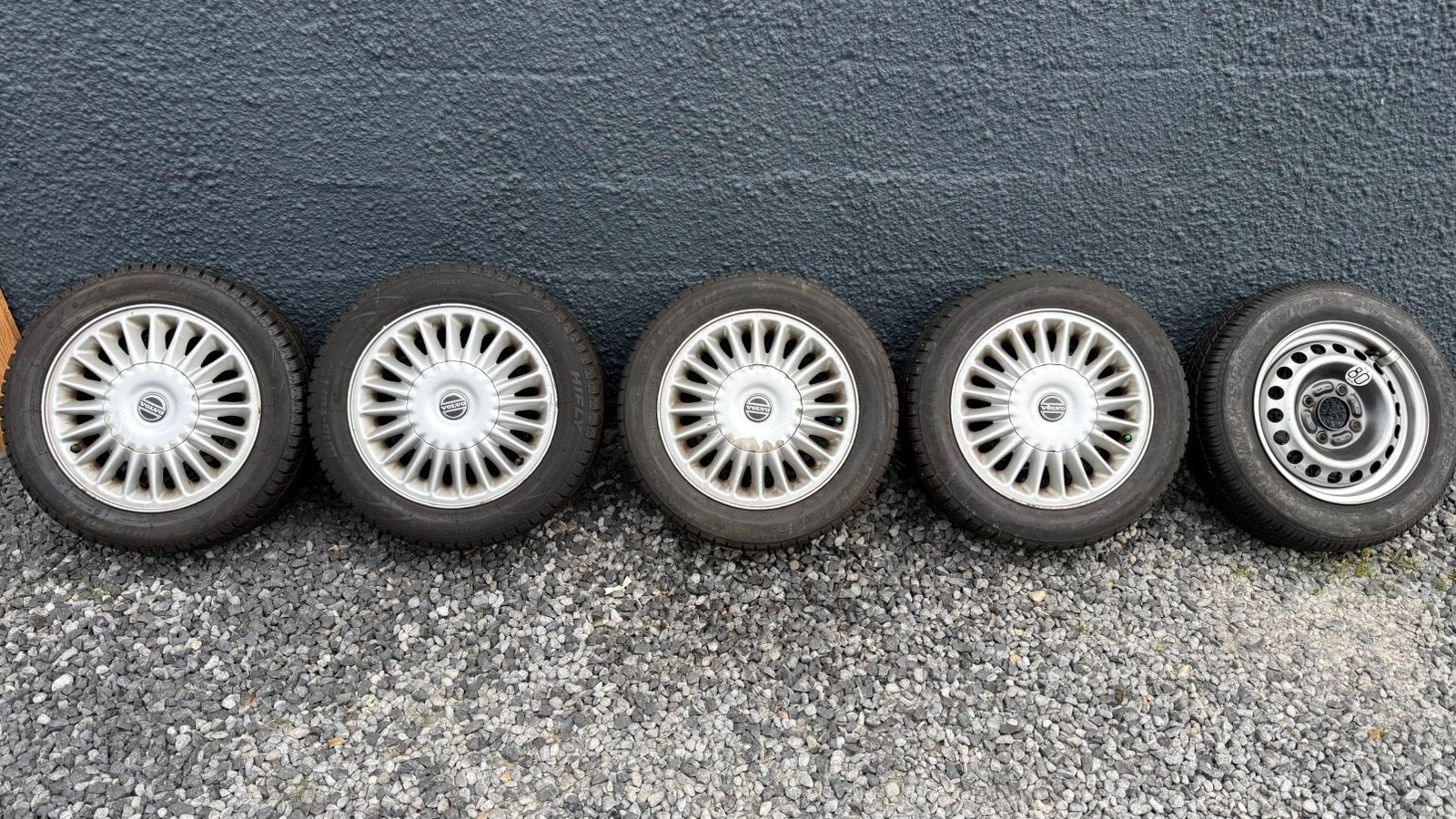 Originele set Volvo V40/S40 velgen incl reservewiel, Ophalen, Gebruikt, 15 inch, Banden en Velgen