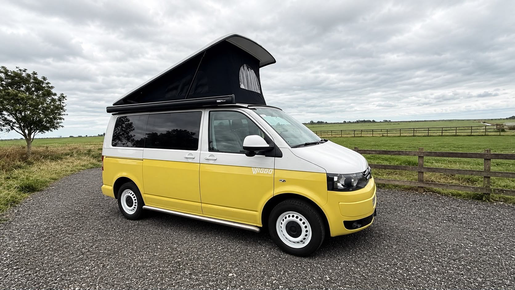 Volkswagen T5 Camper, Professioneel gebouwd, 4 zitplaatsen, Caravans en Kamperen, Campers, Automaat, Buscamper of Camperbus, Volkswagen
