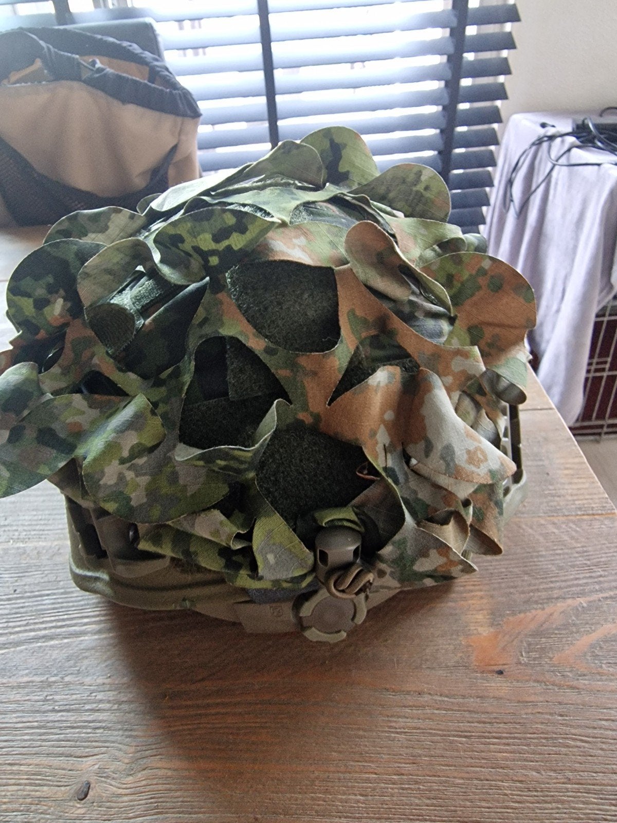 tactische helm, Verzamelen, Ophalen of Verzenden, Landmacht, Nederland, Helm of Baret