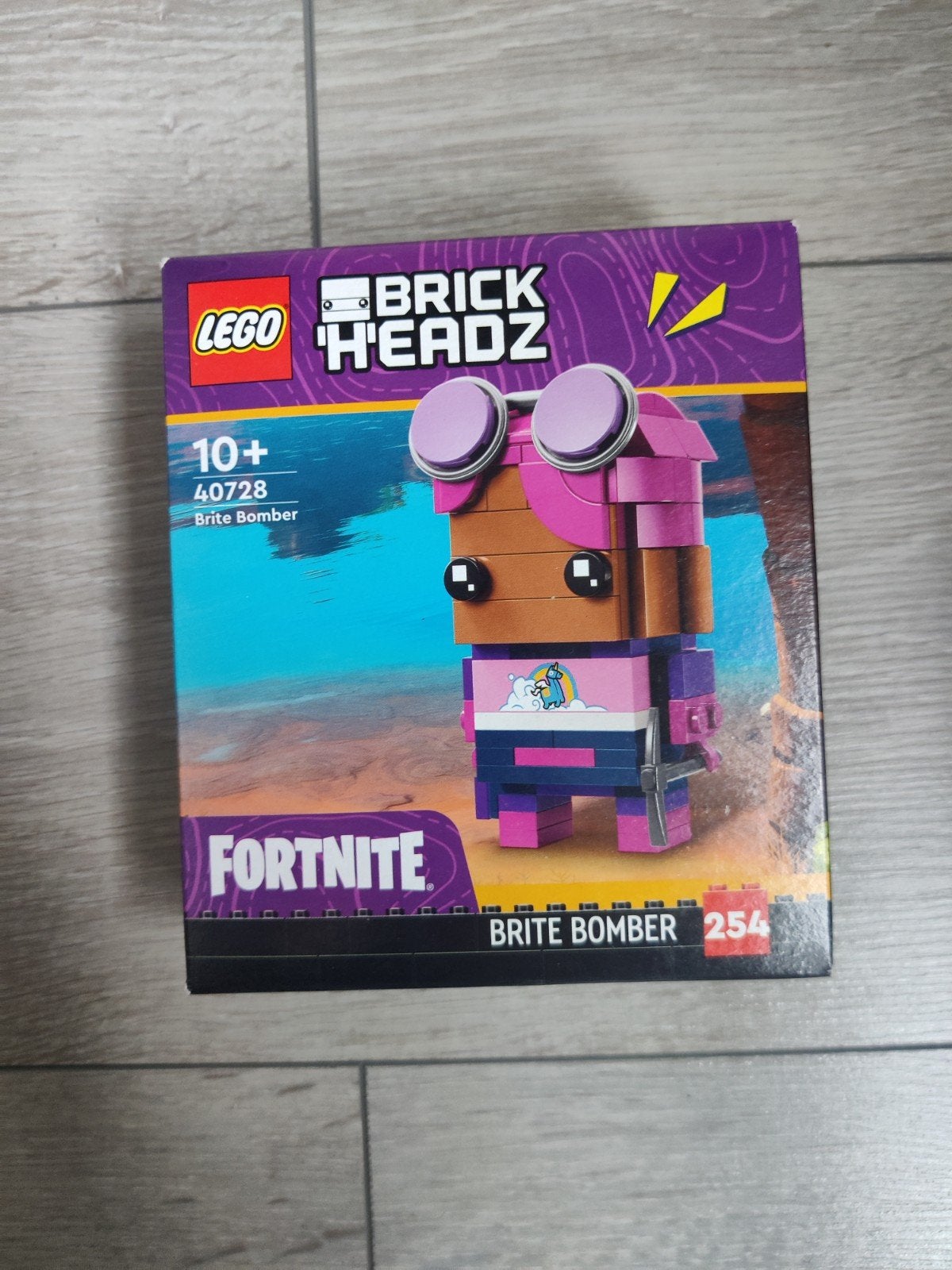 Lego BrickHeadz 40728 Fortnite Brite Bomber, Inclusief doos, Overige thema's, Lego, Nieuw