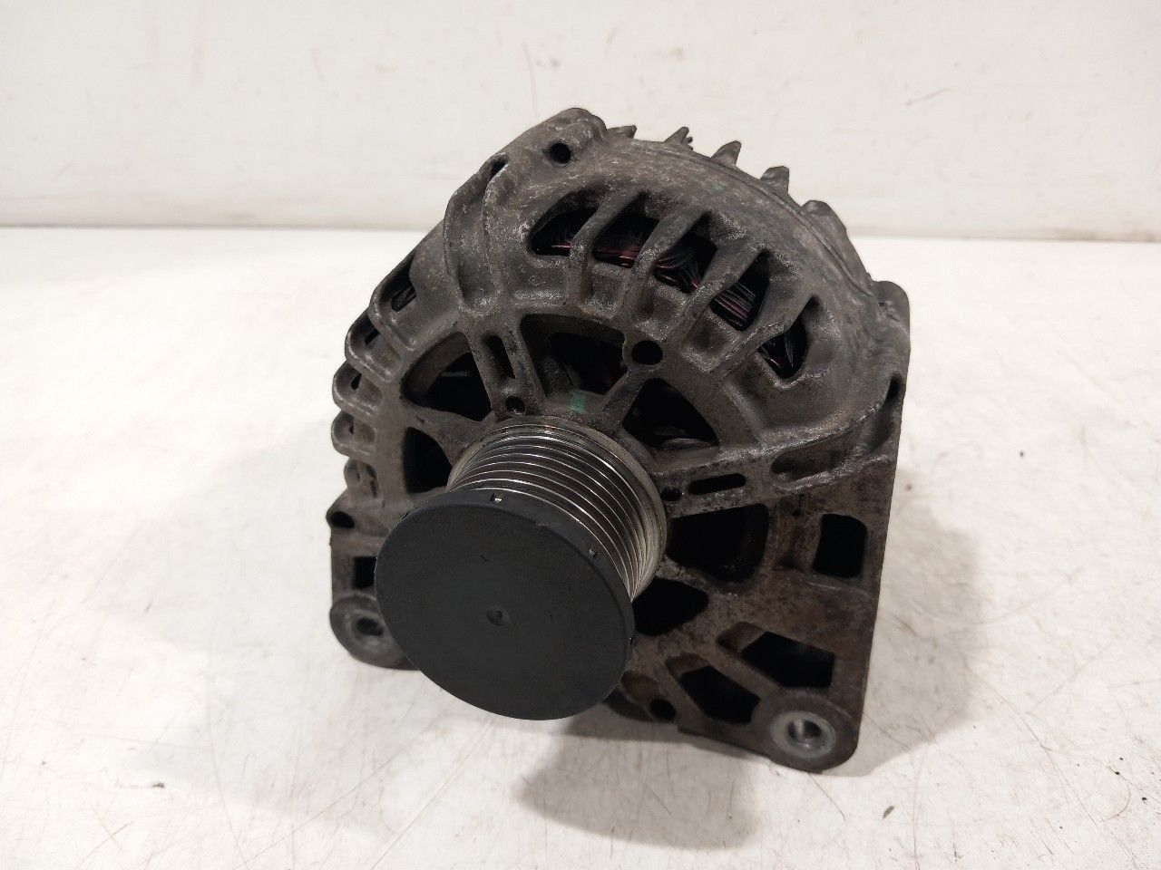 Dynamo Renault Clio, Onderdelen@venauto.nl, Gebruikt, Ettenseweg 76, 4706 PB Roosendaal, The Netherlands, Herkomst onderdeel bekend