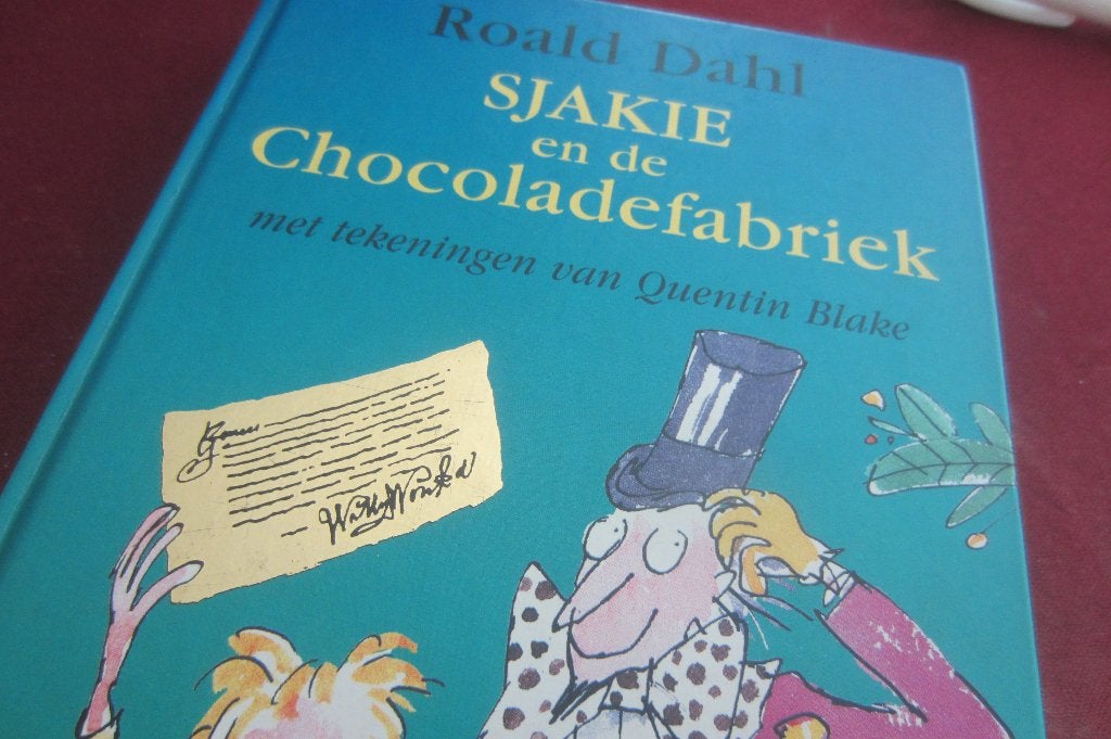 Sjakie en de Chocoladefabriek - Roald Dahl, Boeken, Ophalen of Verzenden, Zo goed als nieuw, Roald Dahl, Fictie algemeen