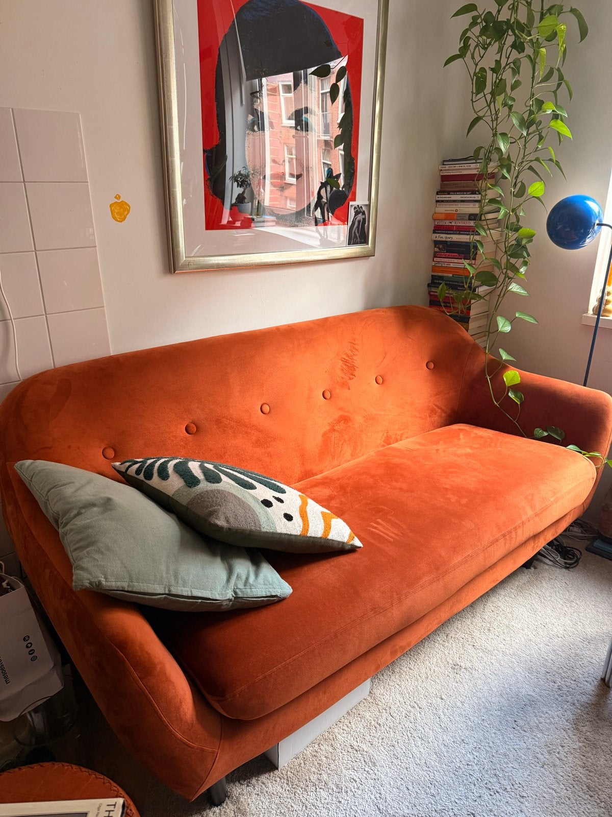 Oranje fluwelen tweezitsbank - Zo goed als nieuw, 150 tot 200 cm, Tweepersoons, 75 tot 100 cm, Ophalen of Verzenden