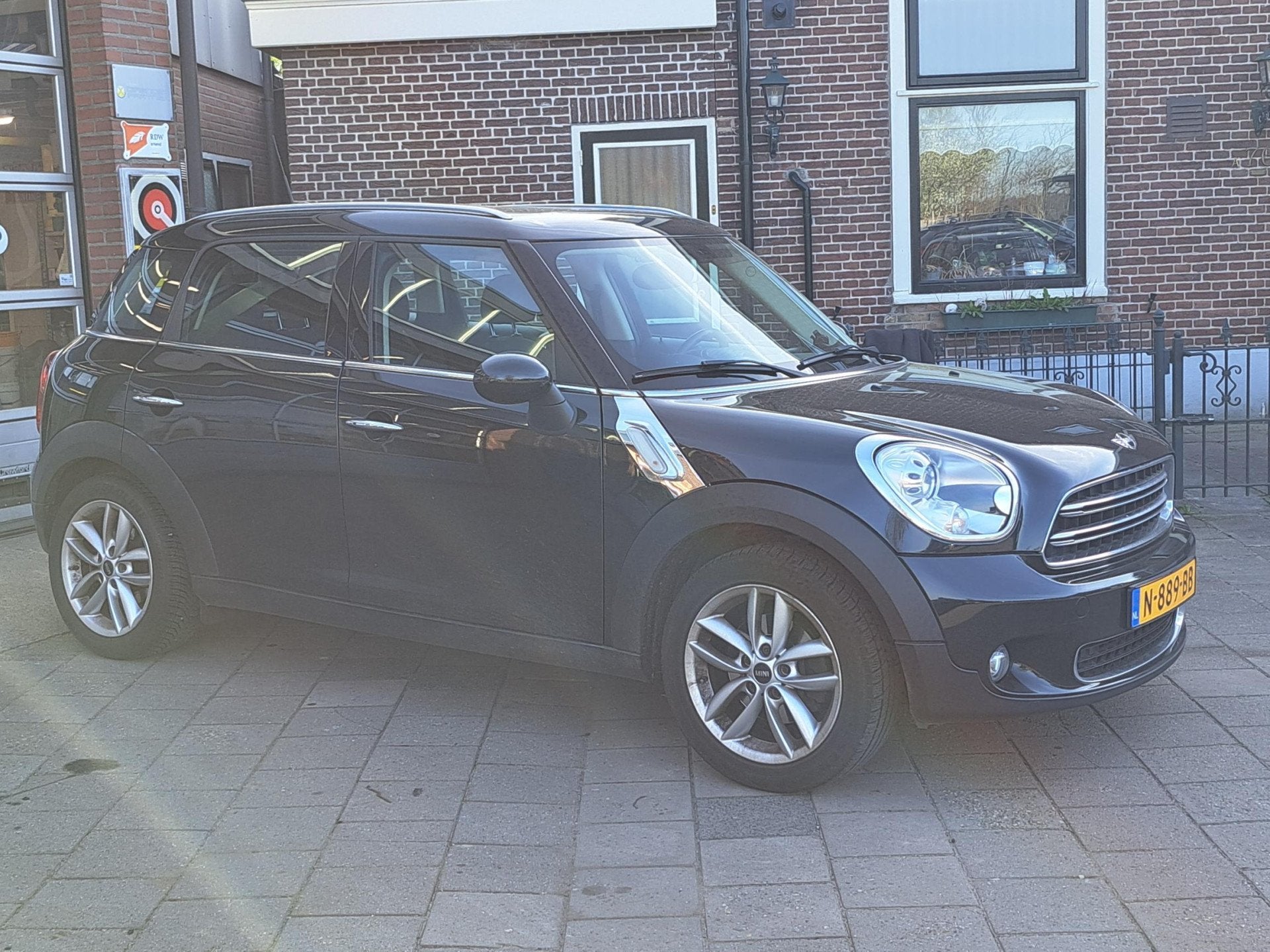 MINI Countryman 1.6 Cooper Chili Panodak/Leder-stof/PDC, Voorwielaandrijving, Gebruikt, Leder en Stof, SUV of Terreinwagen