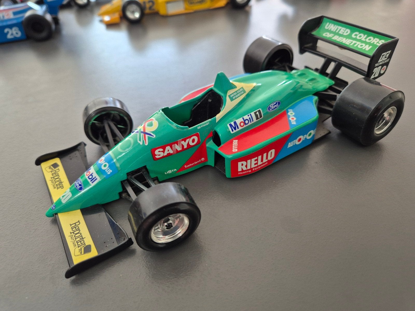 Benneton Ford B188 Nelson Piquet F1 / Bburago 1:24, Ophalen of Verzenden, Zo goed als nieuw, Bburago